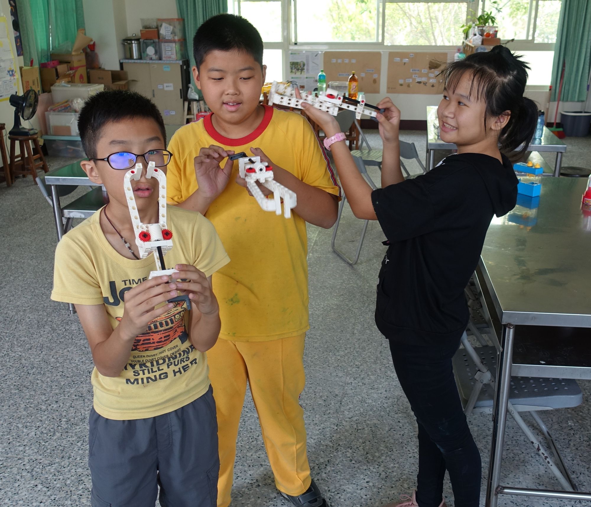 升級版機械手臂-轉動開合