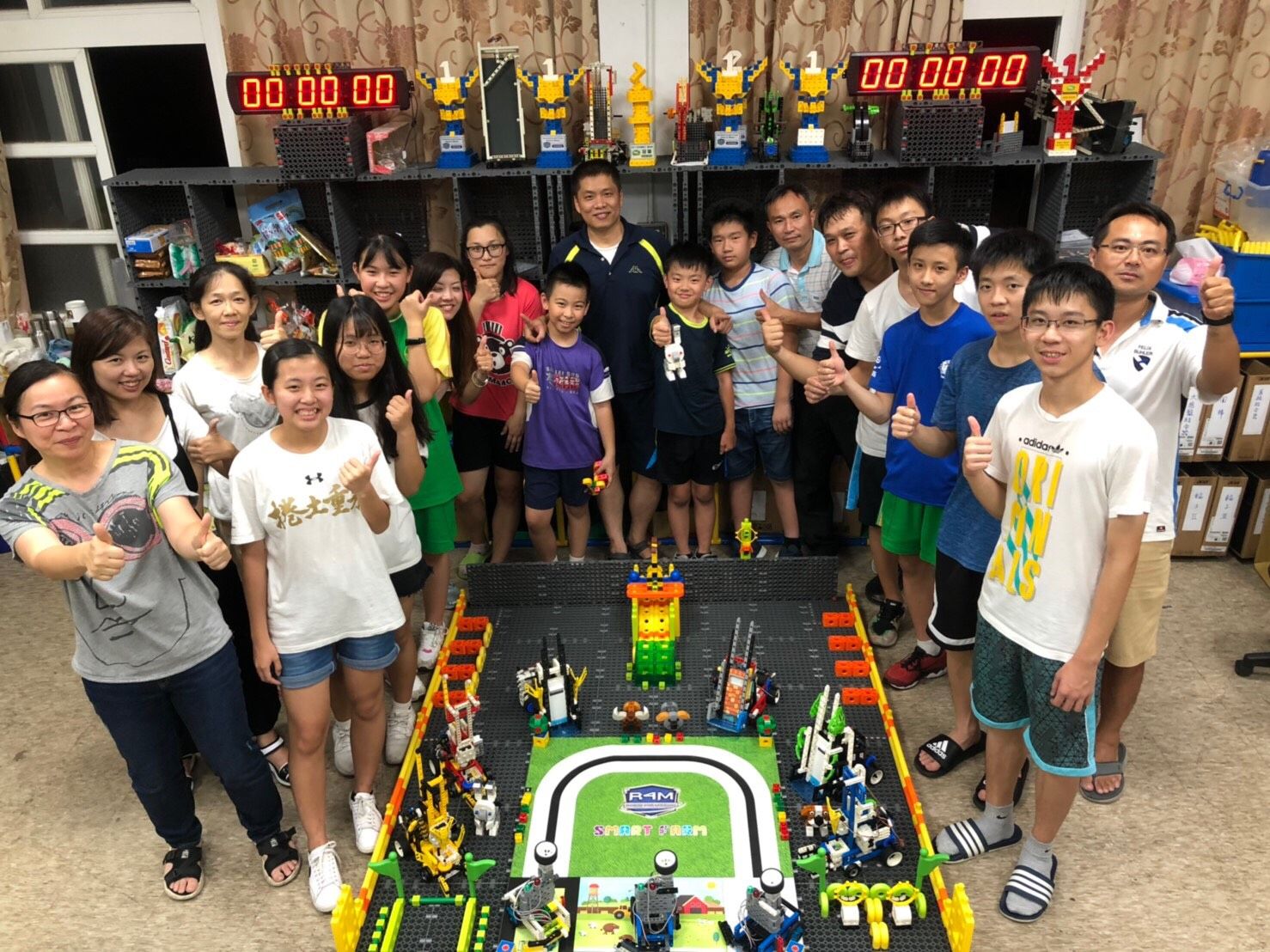 新明國中榮獲R4M世界大賽冠軍