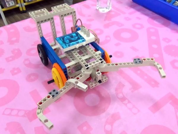 Learning Lab 課程 – 6 (進階)夾物機器人